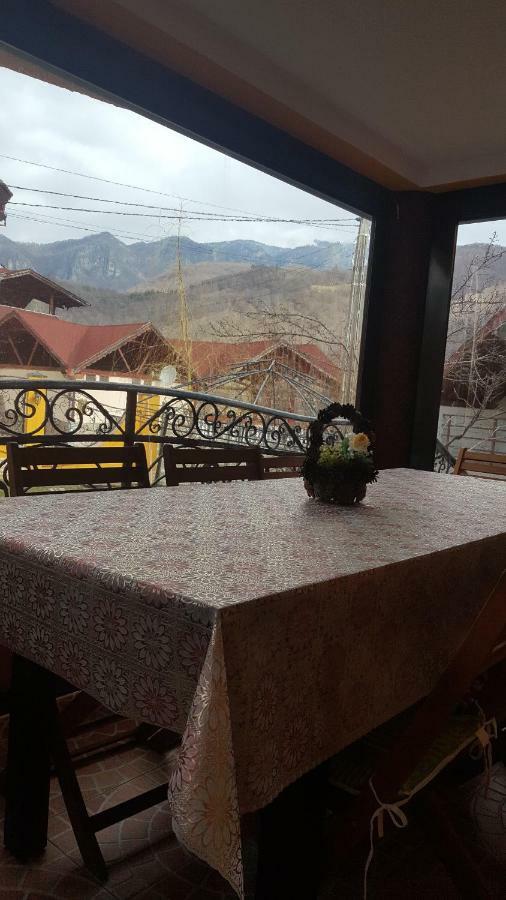 Casa Dodoc Caciulata Ngoại thất bức ảnh